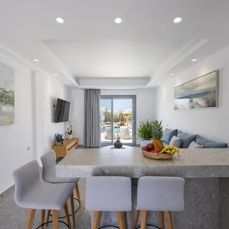 فندق مبيت وإفطار Calmare Collection 4*