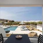 Calmare Collection 4* Плака