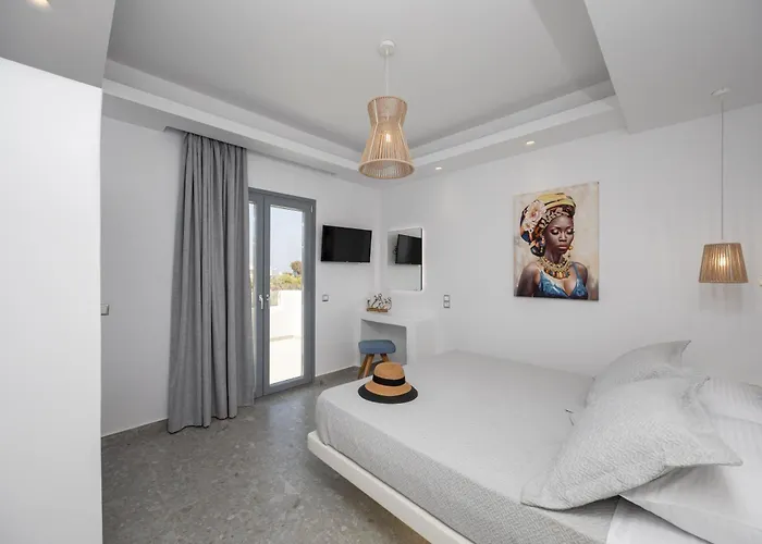 Calmare Collection Plaka (Naxos)